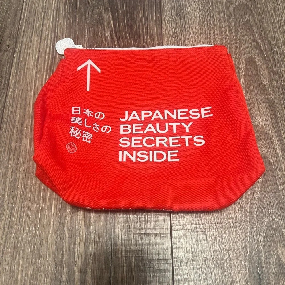 SHISEIDO Canvas Zip Bag JAPANESE BEAUTY SECRETS INSIDE NWOT 10 x 6.5 inches - Picture 4 of 4